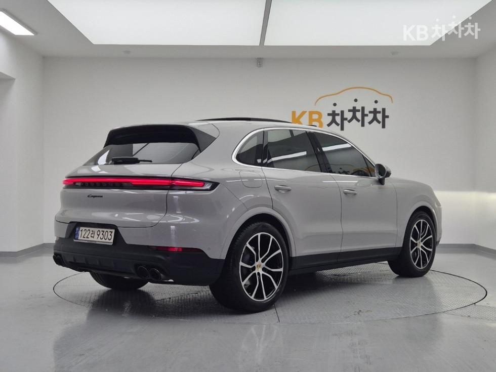 Porsche Cayenne — miniaturë 4