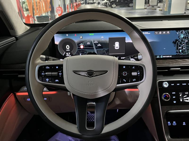 2024 Genesis GV80 photo