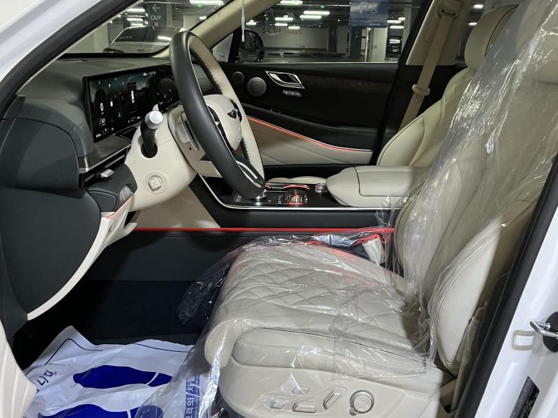 2024 Genesis GV80 photo