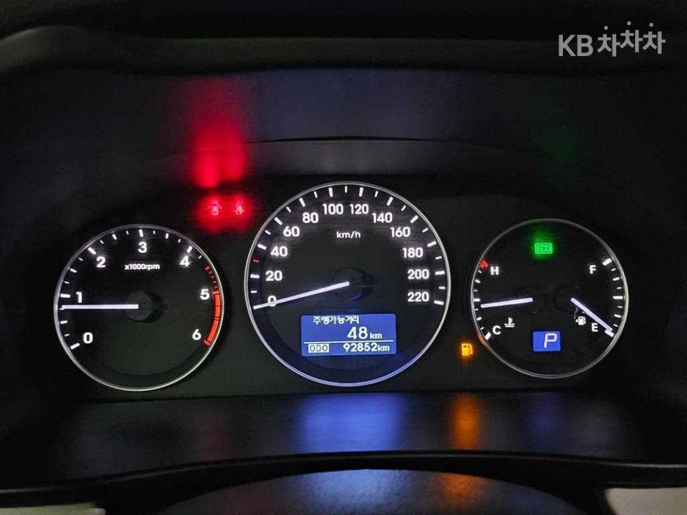 Hyundai Starex — miniaturë 10