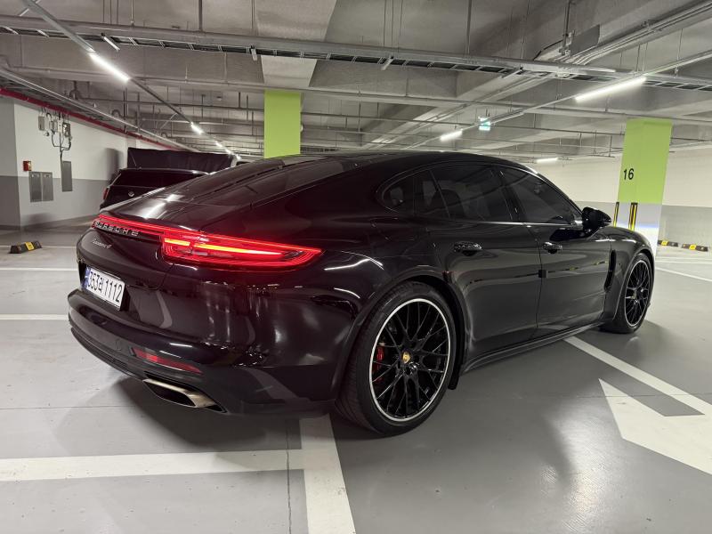 2018 Porsche (971) photo