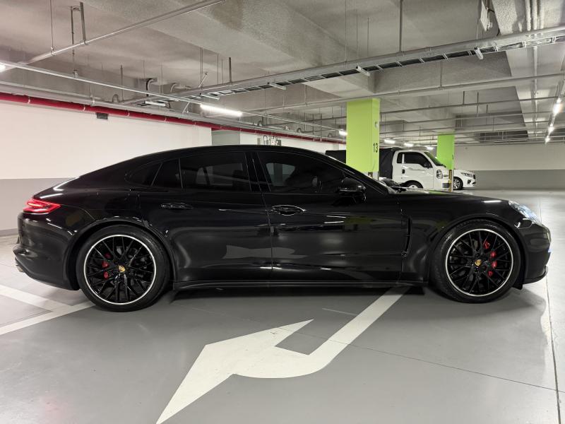 2018 Porsche (971) photo