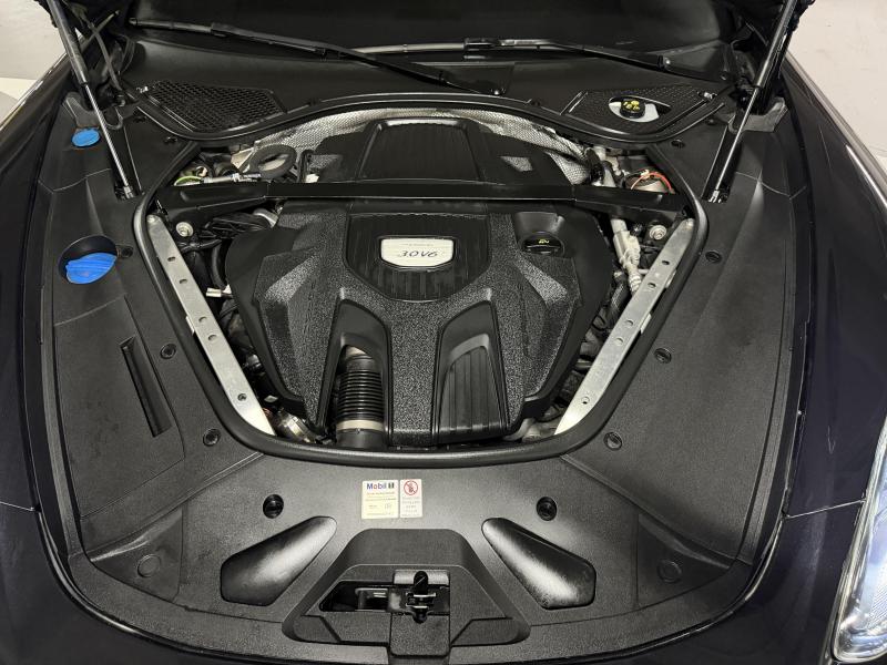 2018 Porsche (971) photo