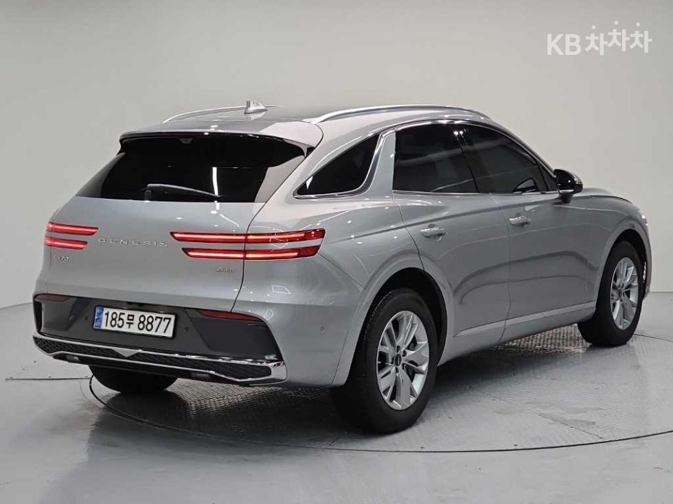 2024 Genesis GV70 photo