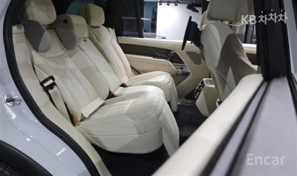 Land Rover Range Rover — miniaturë 2