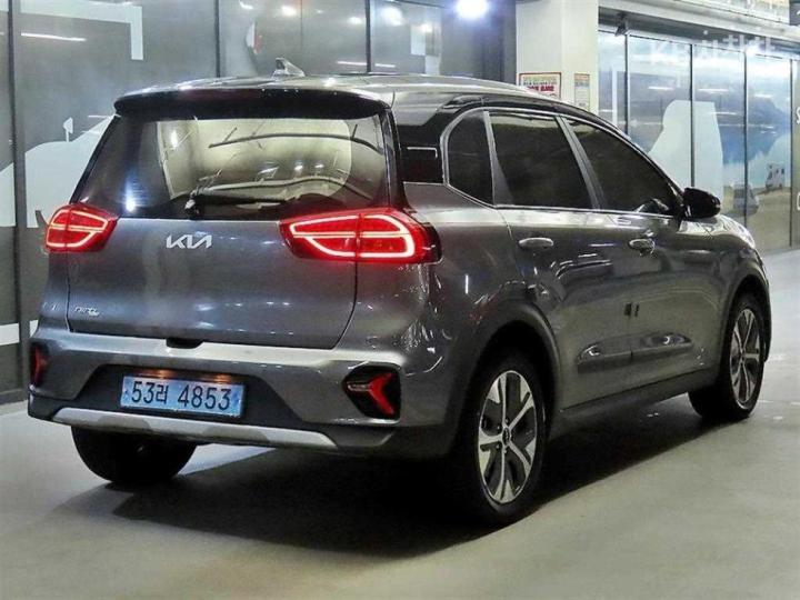 Kia Niro Plus 2022 photo 4