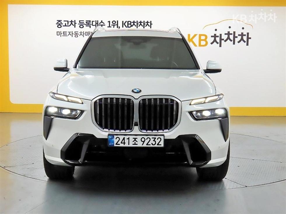 BMW X7
