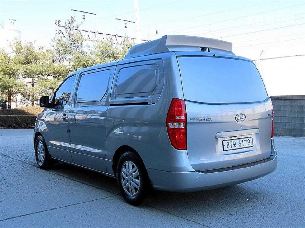 Hyundai Starex — miniaturë 3