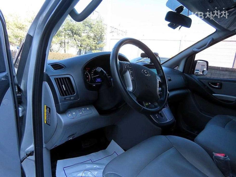 Hyundai Starex — miniaturë 6