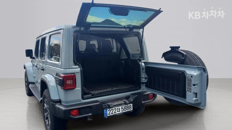 2024 Jeep (JL) photo