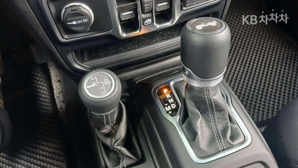 2024 Jeep (JL) photo