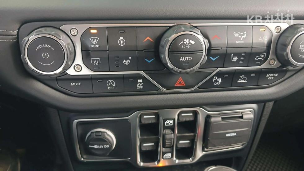2024 Jeep (JL) photo