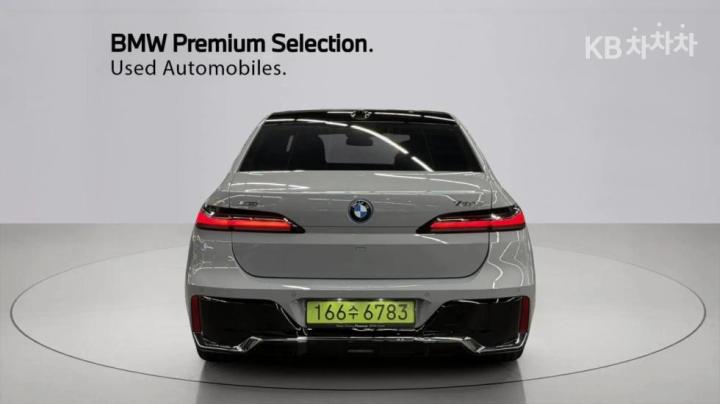 BMW 7er — miniaturë 4