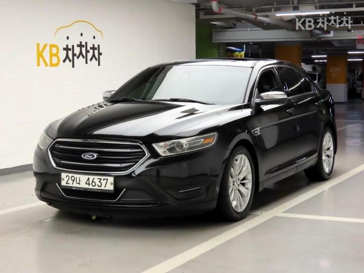 Ford Taurus 2015 photo 2