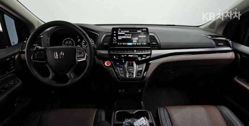 2025 Honda Used Car photo