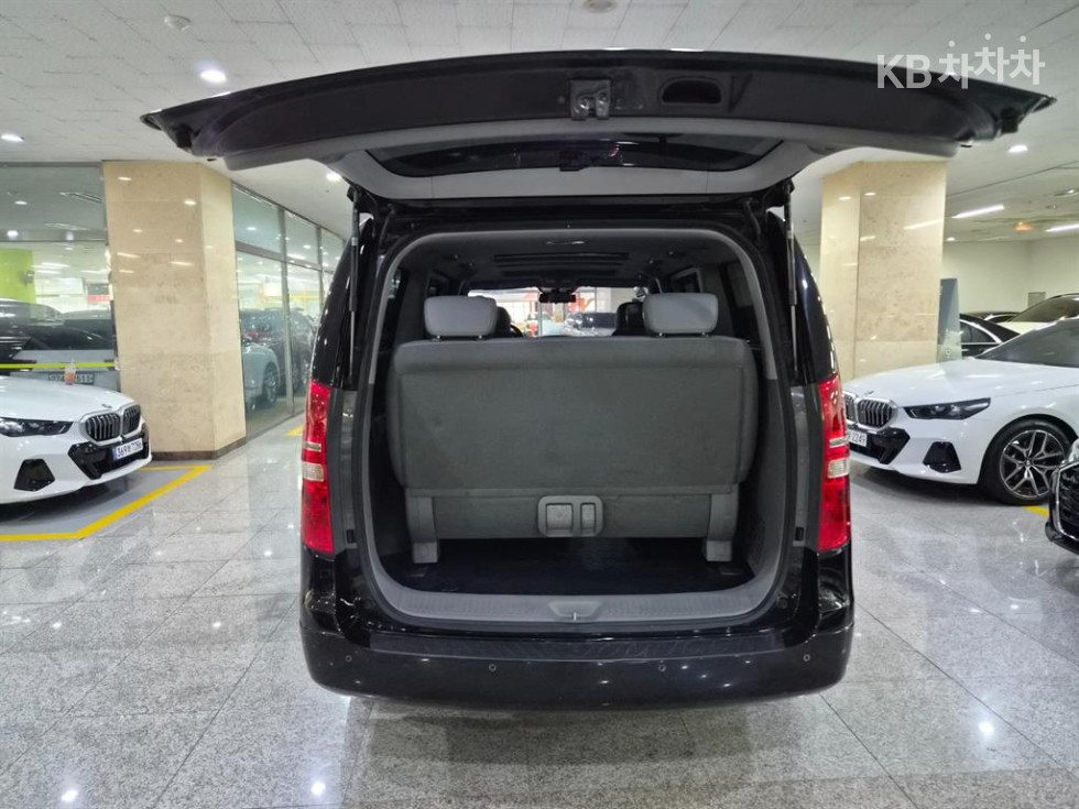 Hyundai Starex — miniaturë 5