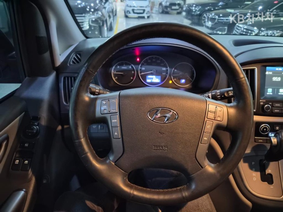 Hyundai Starex — miniaturë 7