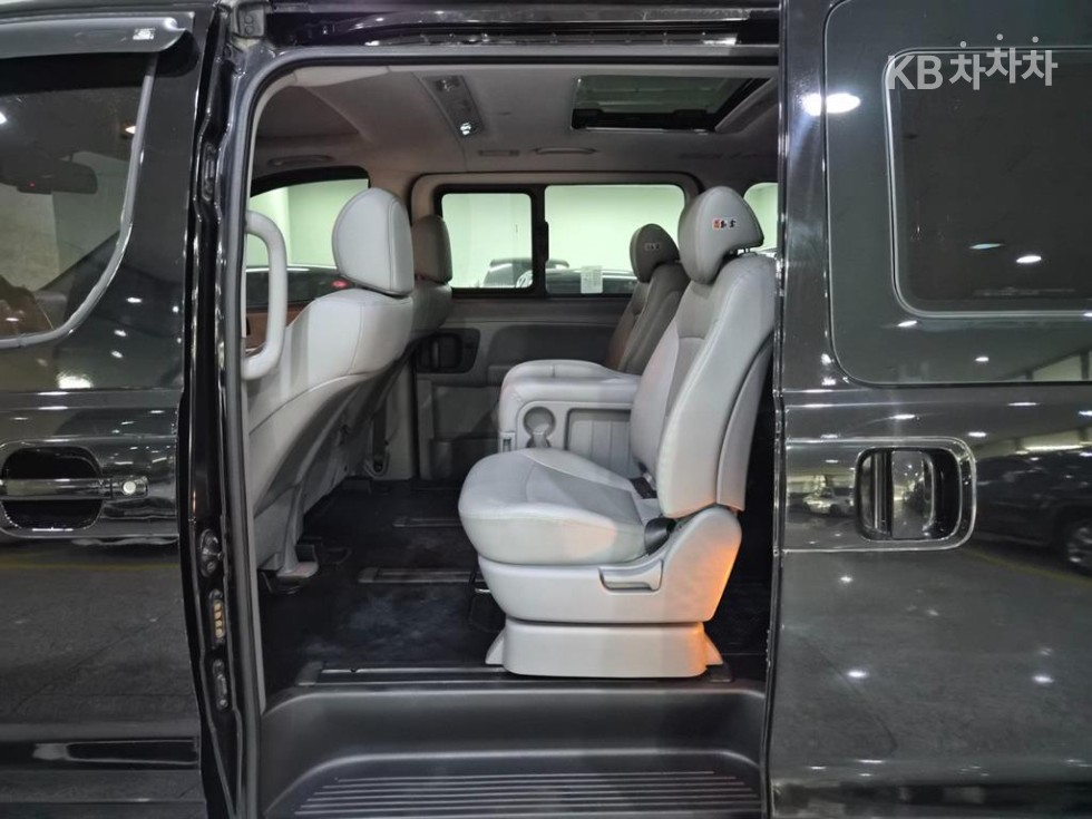 Hyundai Starex — miniaturë 12