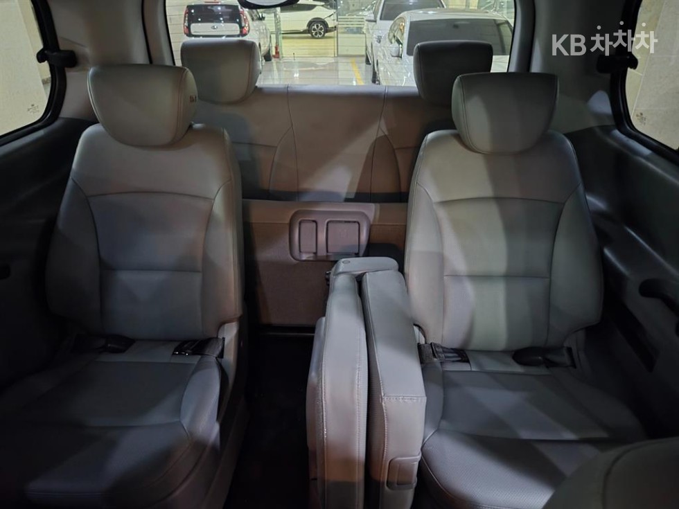 Hyundai Starex — miniaturë 13