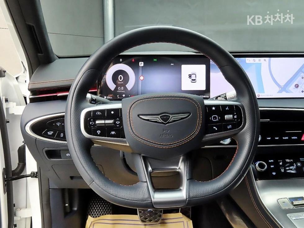 2024 Genesis GV70 photo