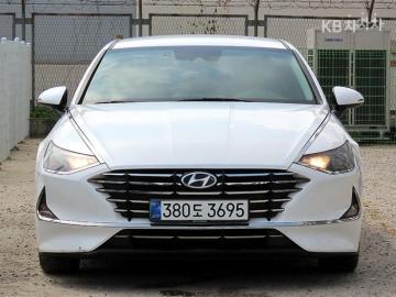 Hyundai Sonata L2.0 — foto 1
