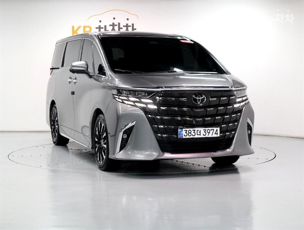 Toyota Alphard — miniaturë 2