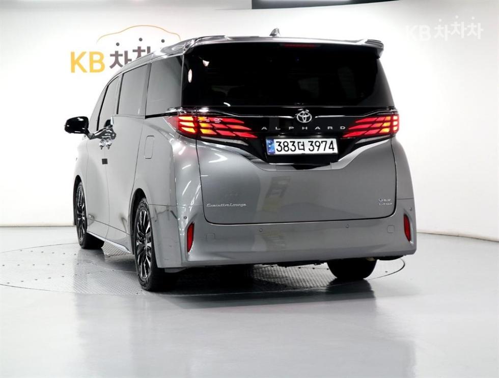Toyota Alphard — miniaturë 4
