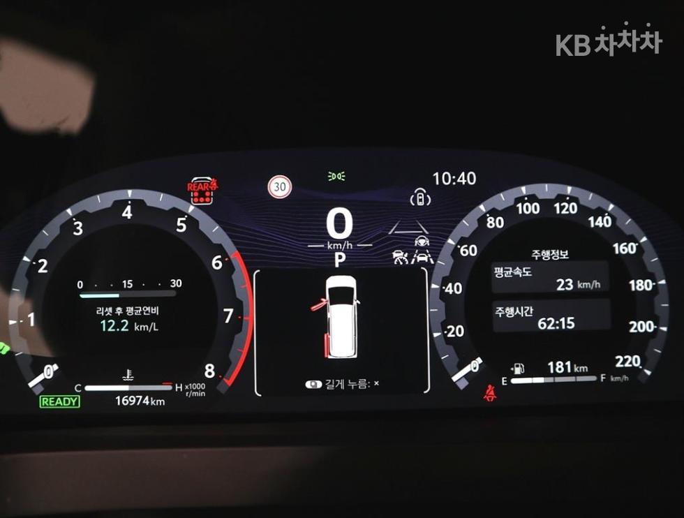 Toyota Alphard — miniaturë 6
