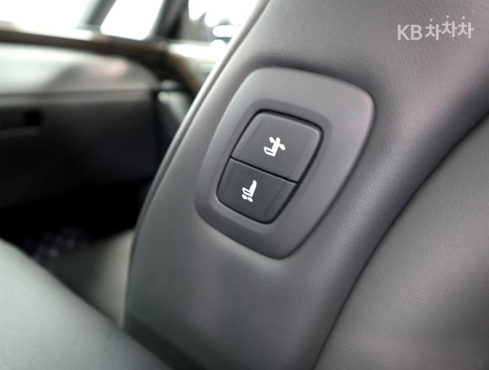 Toyota Alphard — miniaturë 14