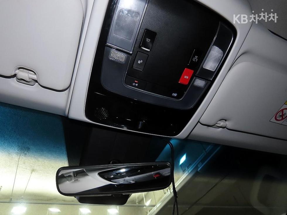 Hyundai Staria — miniaturë 16
