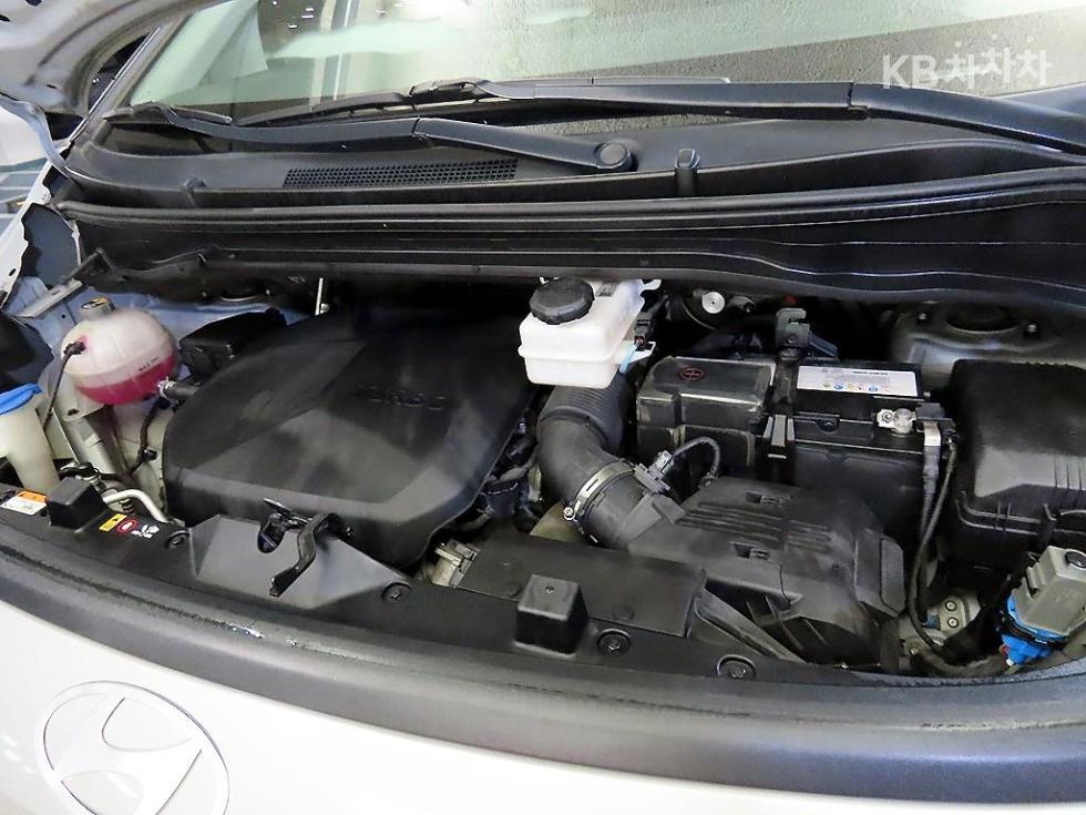 Hyundai Staria — miniaturë 18