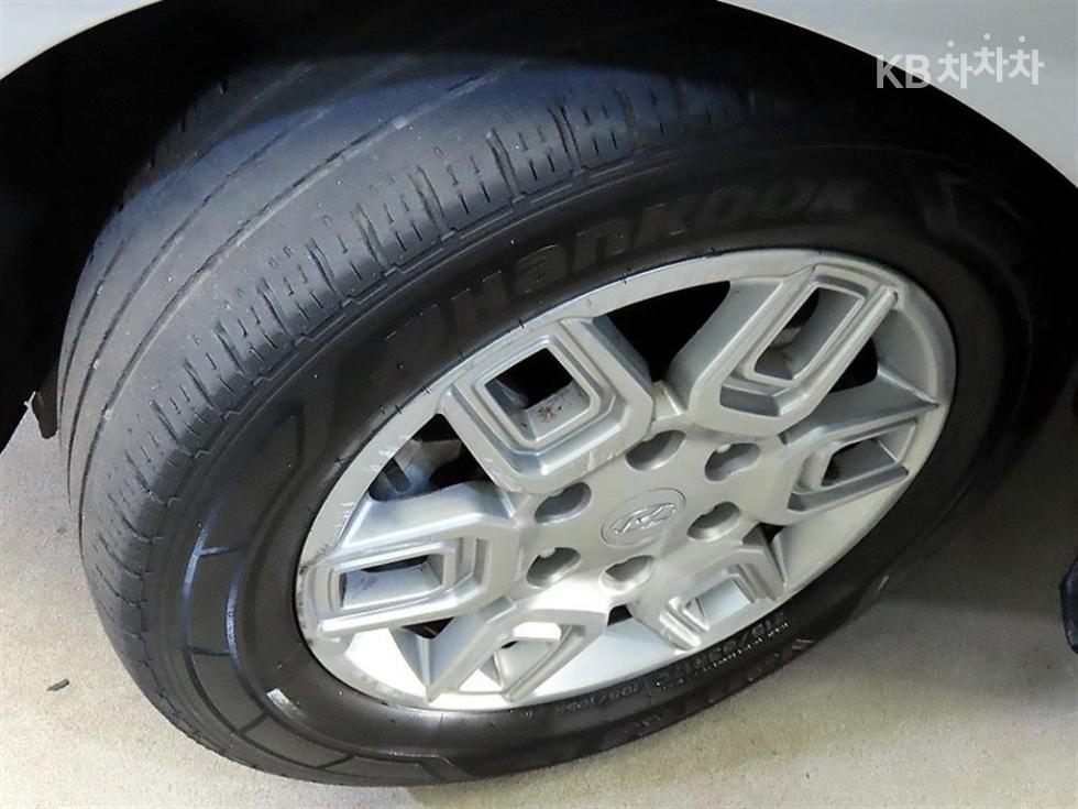 Hyundai Staria — miniaturë 19