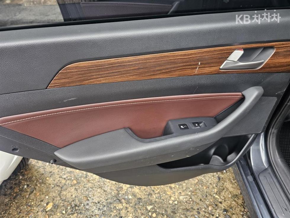 Hyundai Sonata — miniaturë 18