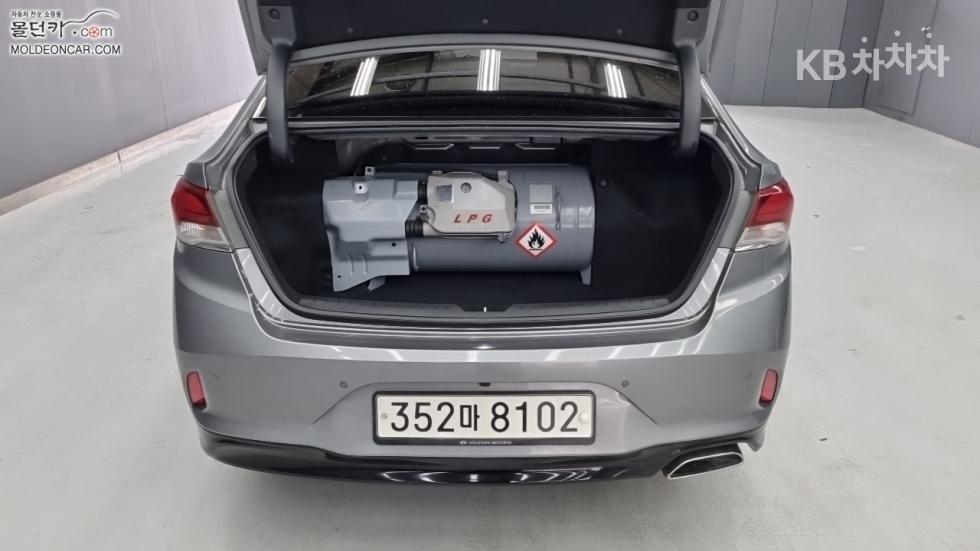 Hyundai Sonata — miniaturë 18