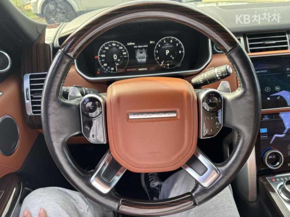 2017 Land Rover Used Car photo