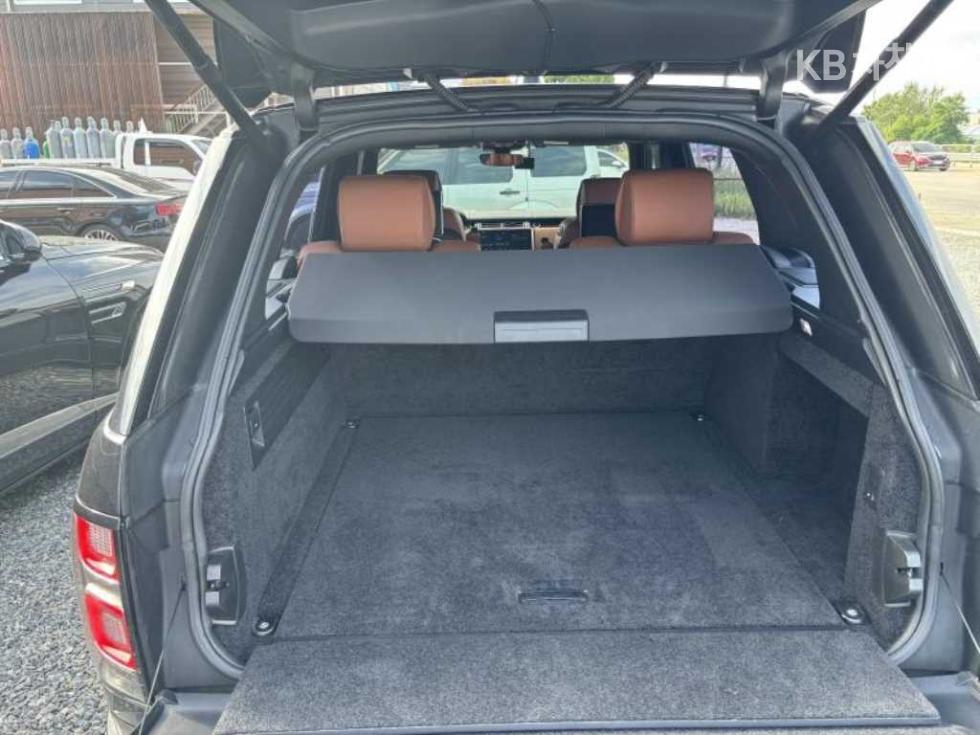 2017 Land Rover Used Car photo