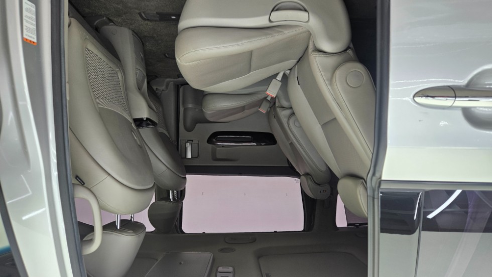 Kia Carnival — miniaturë 16