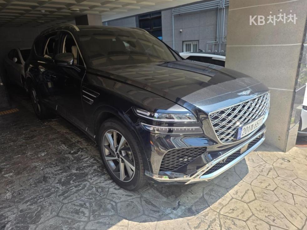 2025 Genesis GV80 photo
