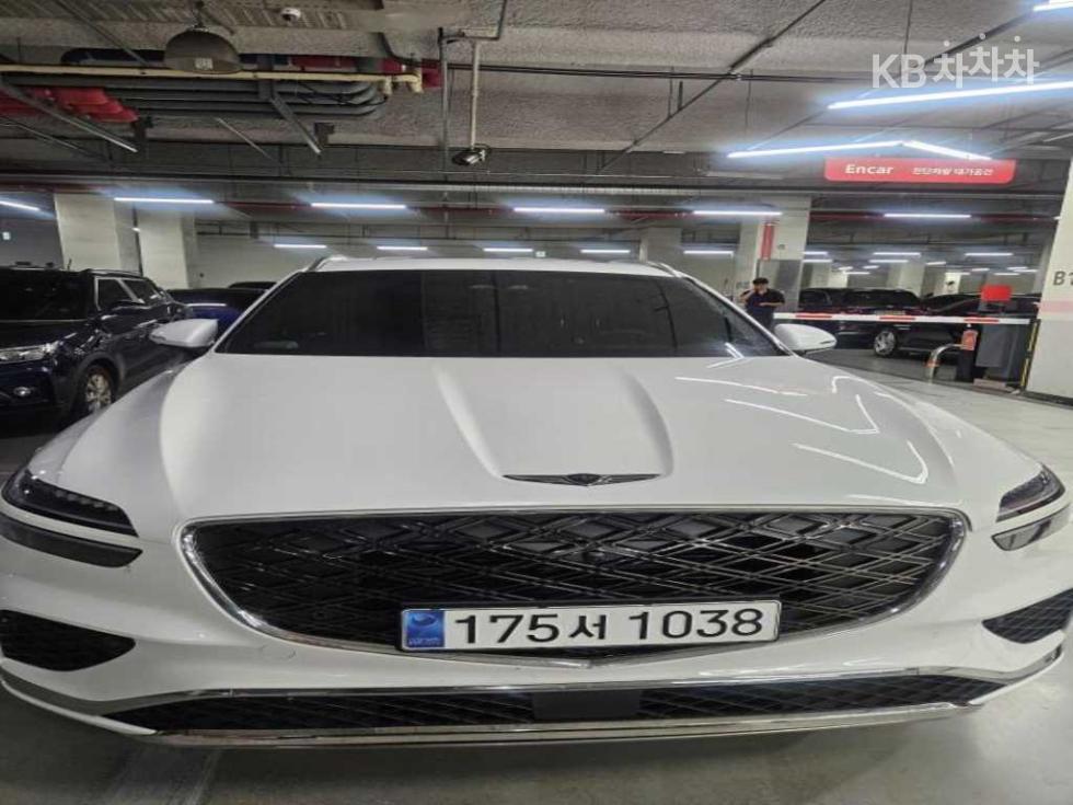 2024 Genesis GV70 photo