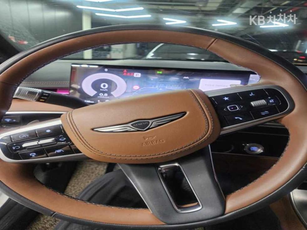 2024 Genesis GV70 photo