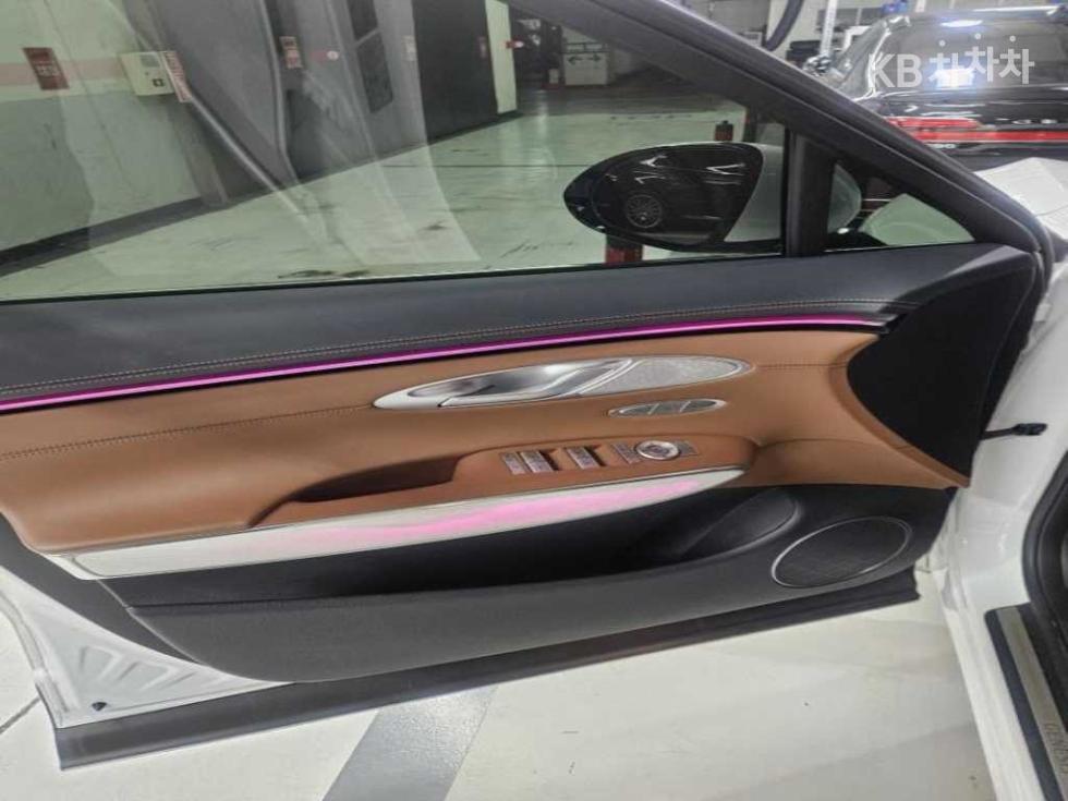 2024 Genesis GV70 photo