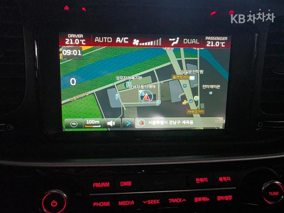 Kia K5 — miniaturë 8