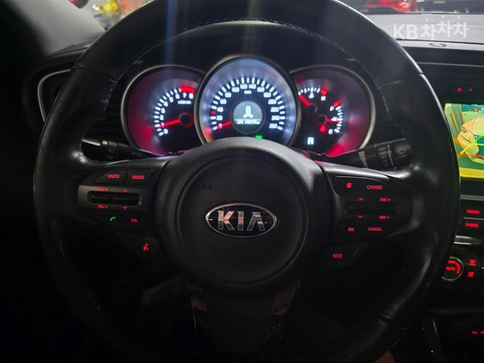 Kia K5 — miniaturë 10