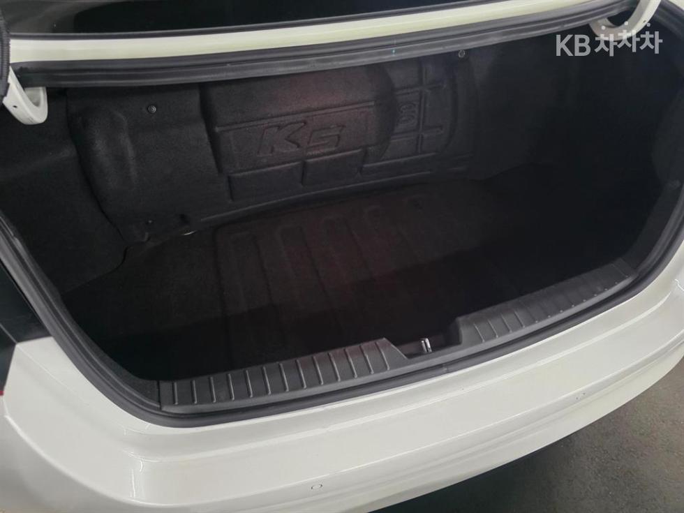 Kia K5 — miniaturë 17