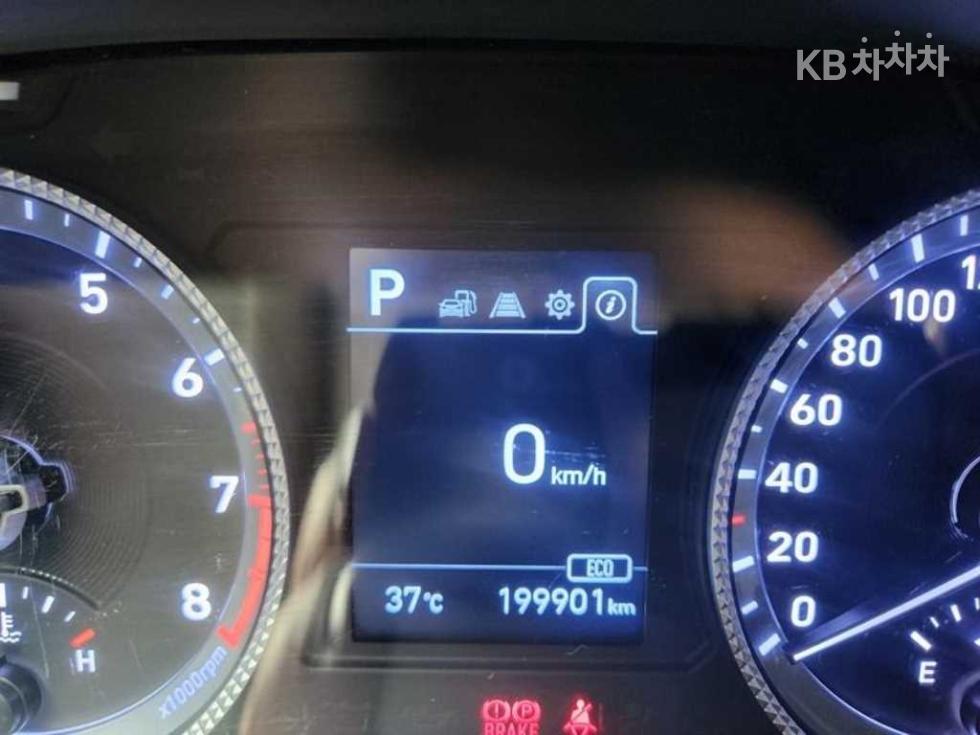 Hyundai Sonata — miniaturë 16