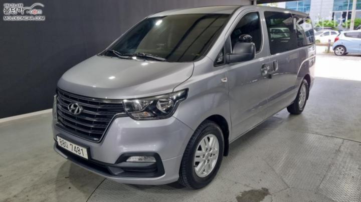 Hyundai Starex Van 3-Seater Smart — foto 1