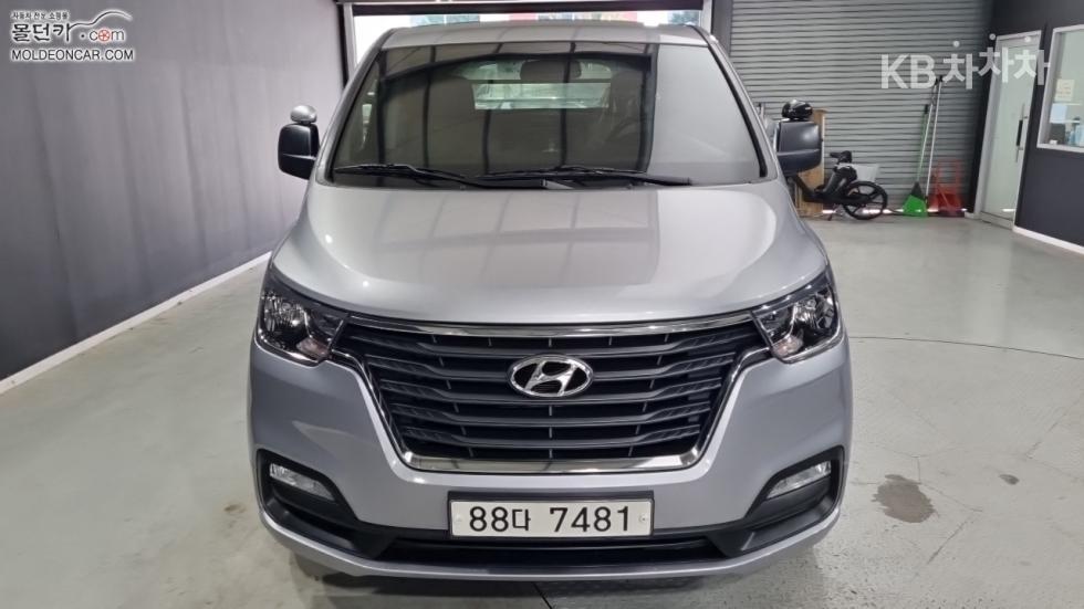 Hyundai Starex — miniaturë 3