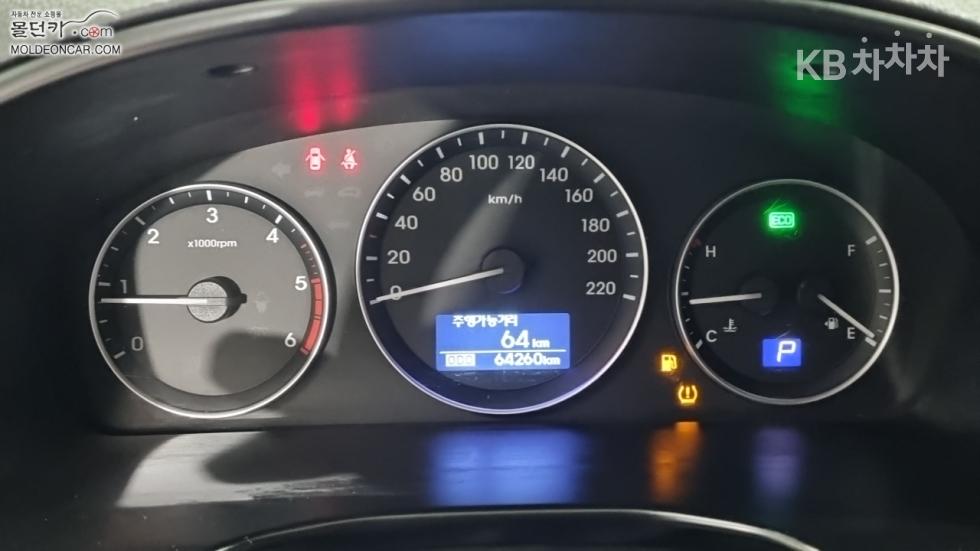 Hyundai Starex — miniaturë 5