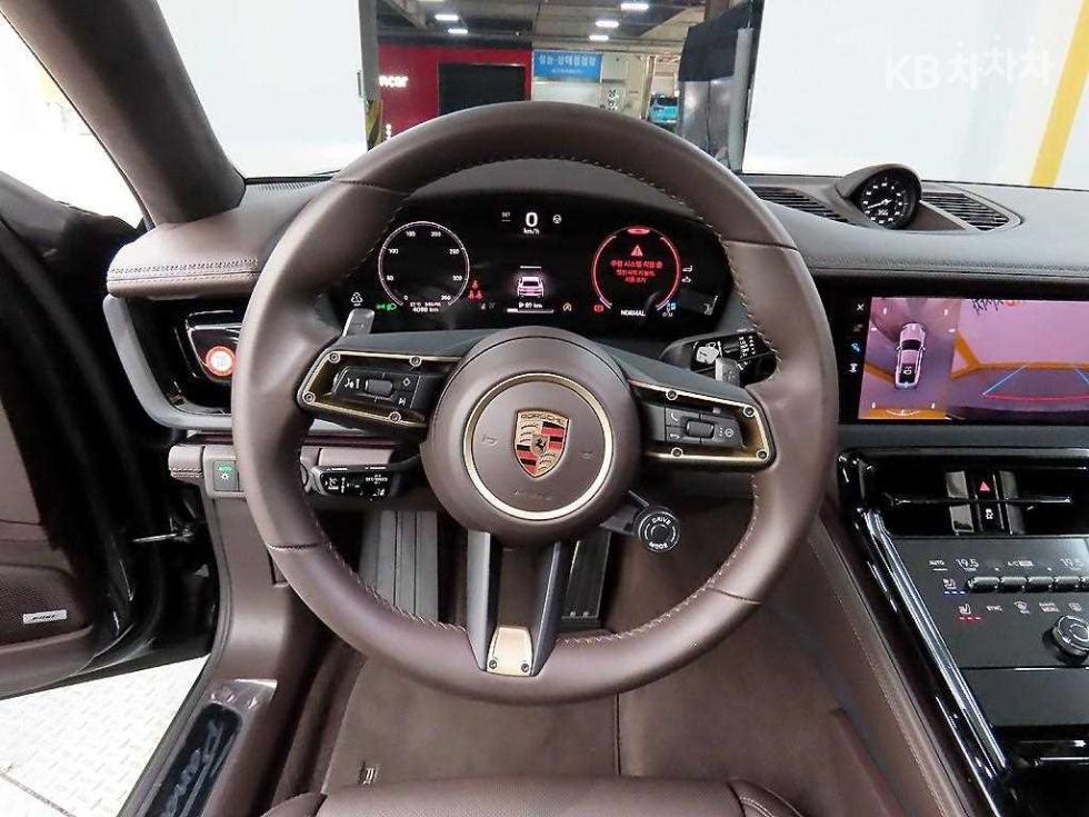 Porsche Panamera — miniaturë 9