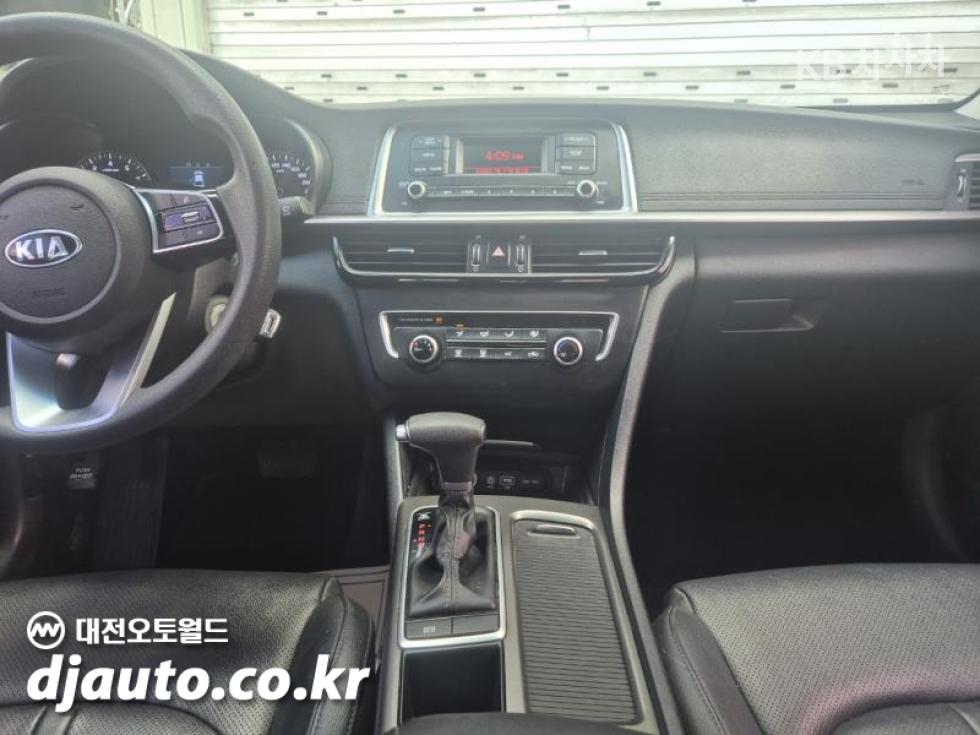 Kia K5 — miniaturë 8